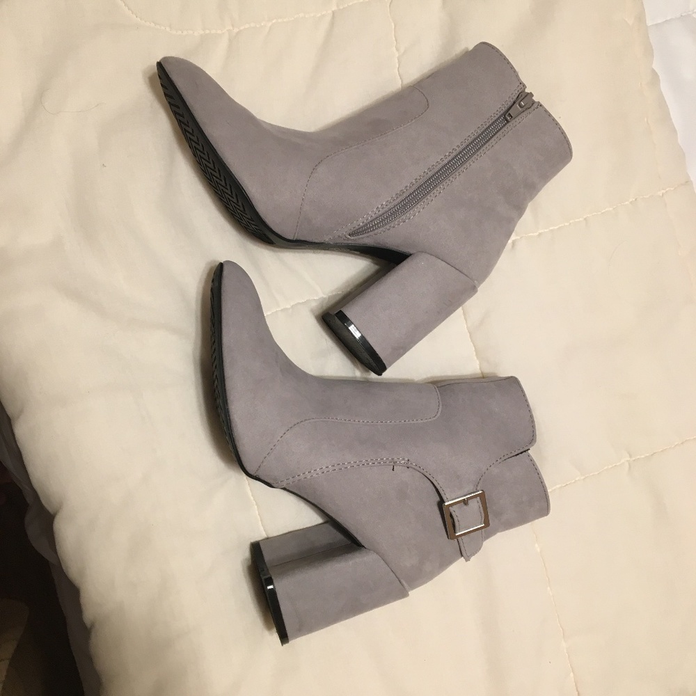 Suede unbranded high heel boots